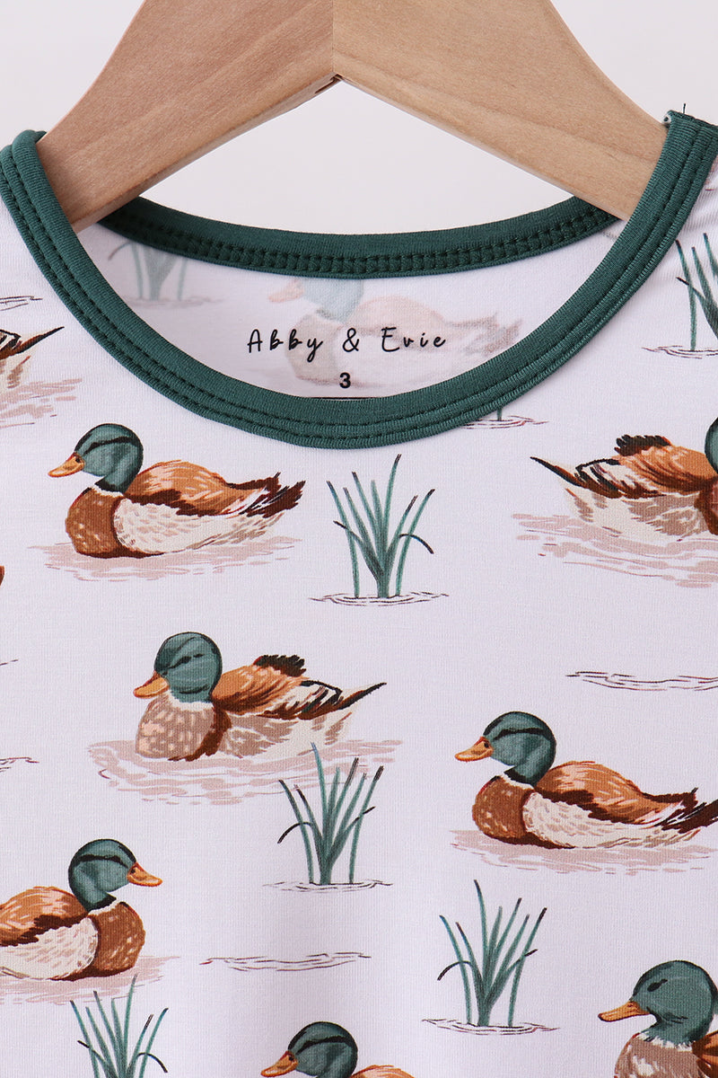 Green duck print bamboo shorts set A&E