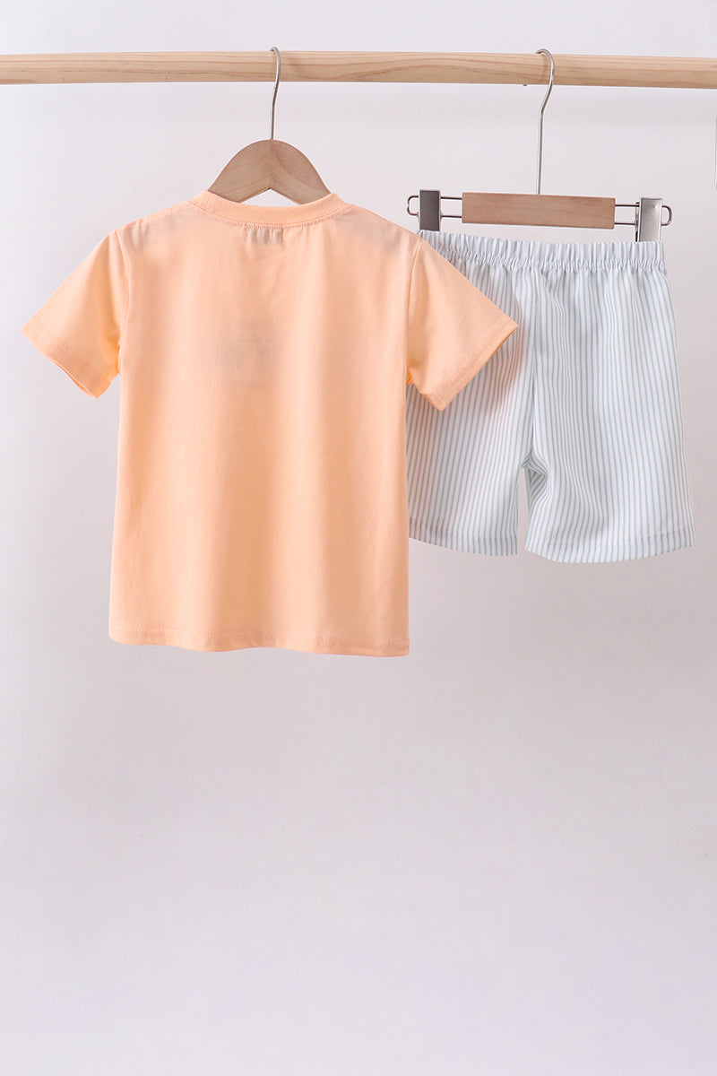 Pink I love my mom embroidery shorts set A&E ***PRE-ORDER*** Waiting on a restock that is on the way