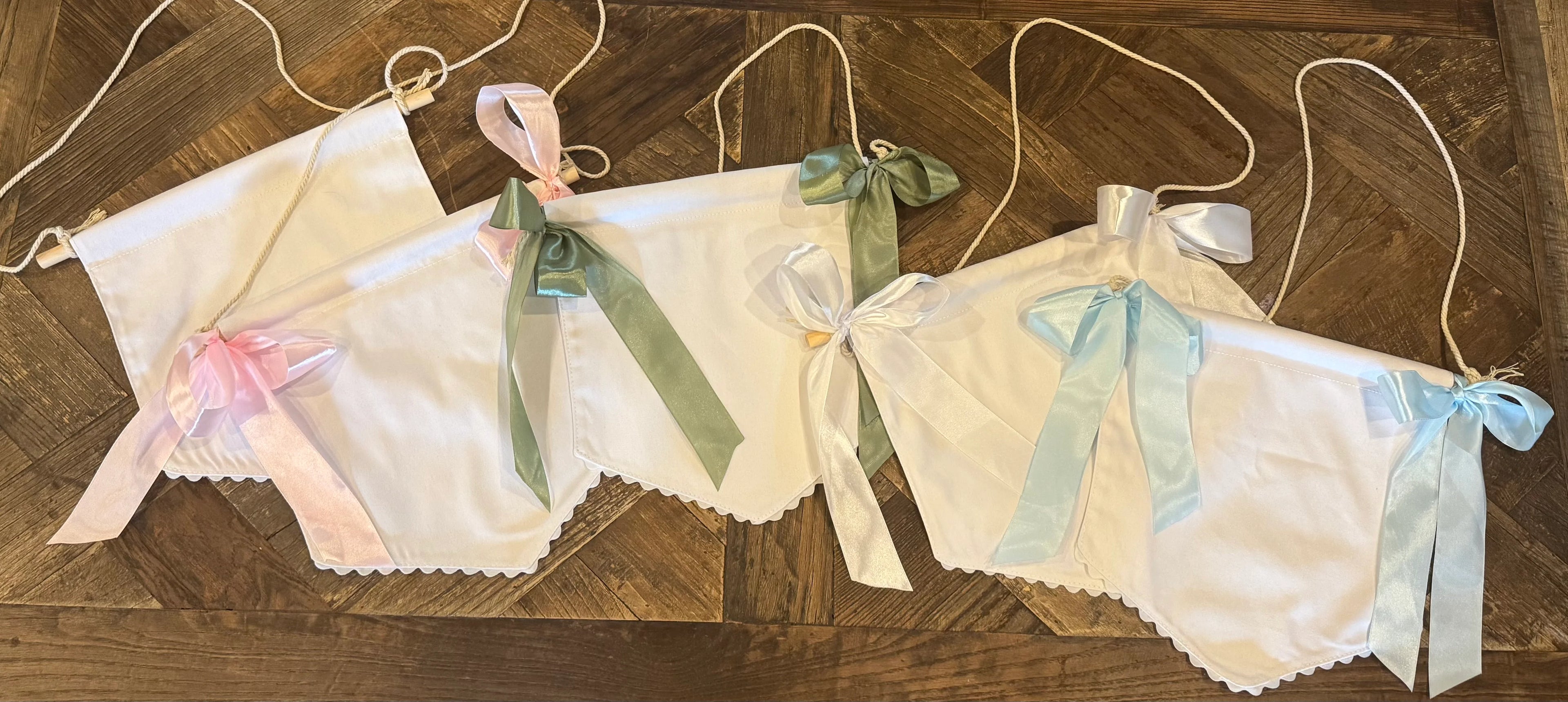 Custom Ric Rac Banner BKS EB*